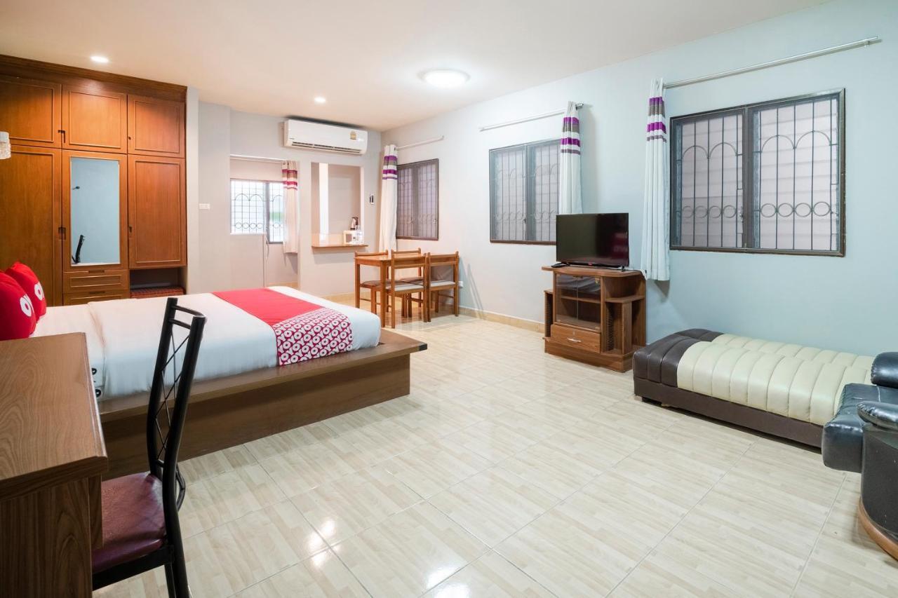 Oyo 663 Green Beach Room Патая Екстериор снимка