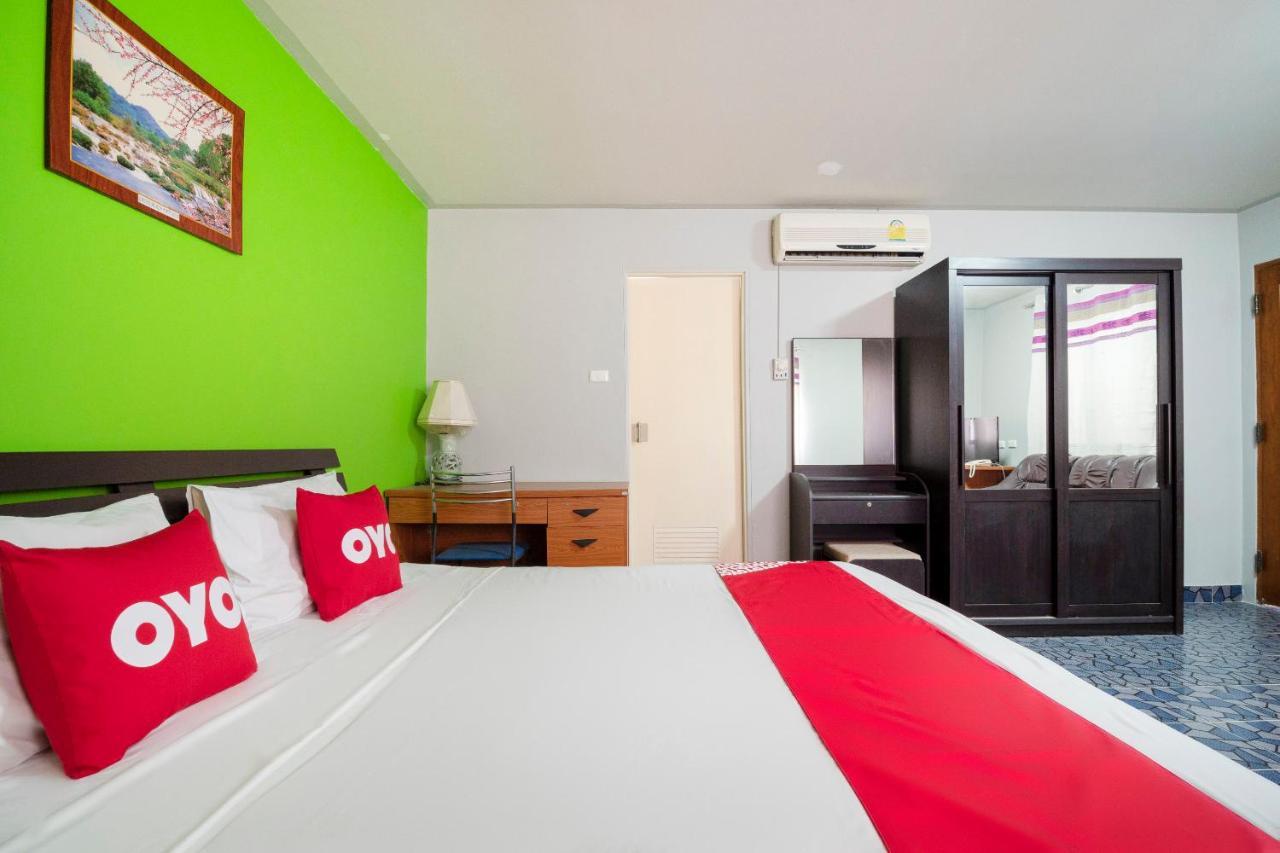 Oyo 663 Green Beach Room Патая Екстериор снимка