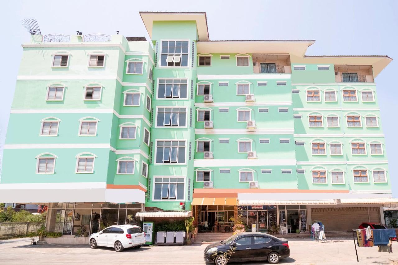 Oyo 663 Green Beach Room Патая Екстериор снимка