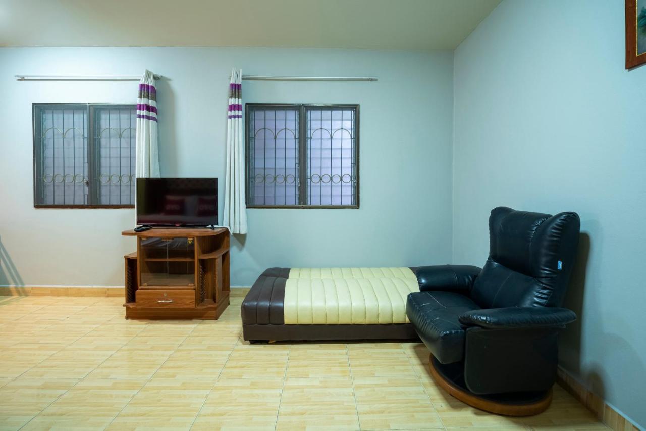 Oyo 663 Green Beach Room Патая Екстериор снимка