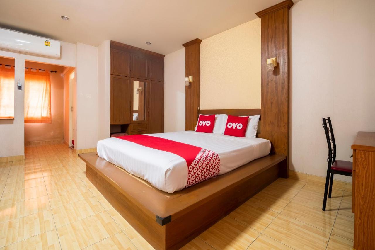Oyo 663 Green Beach Room Патая Екстериор снимка