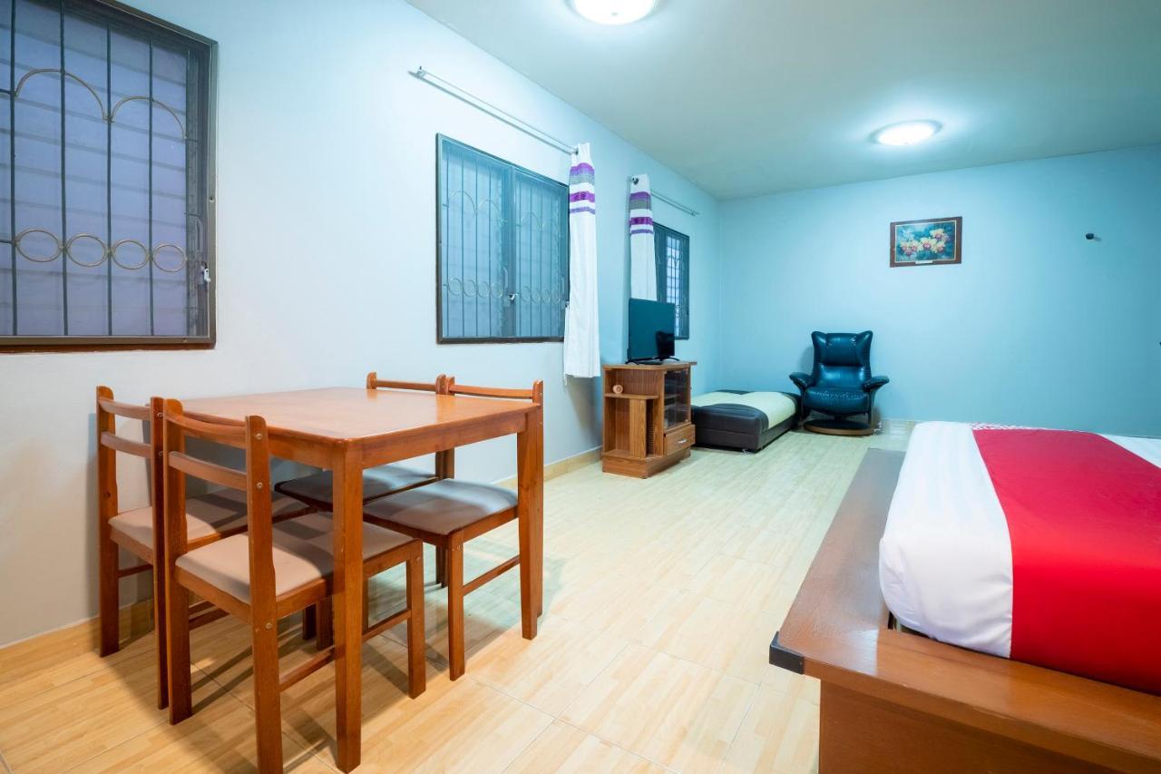 Oyo 663 Green Beach Room Патая Екстериор снимка