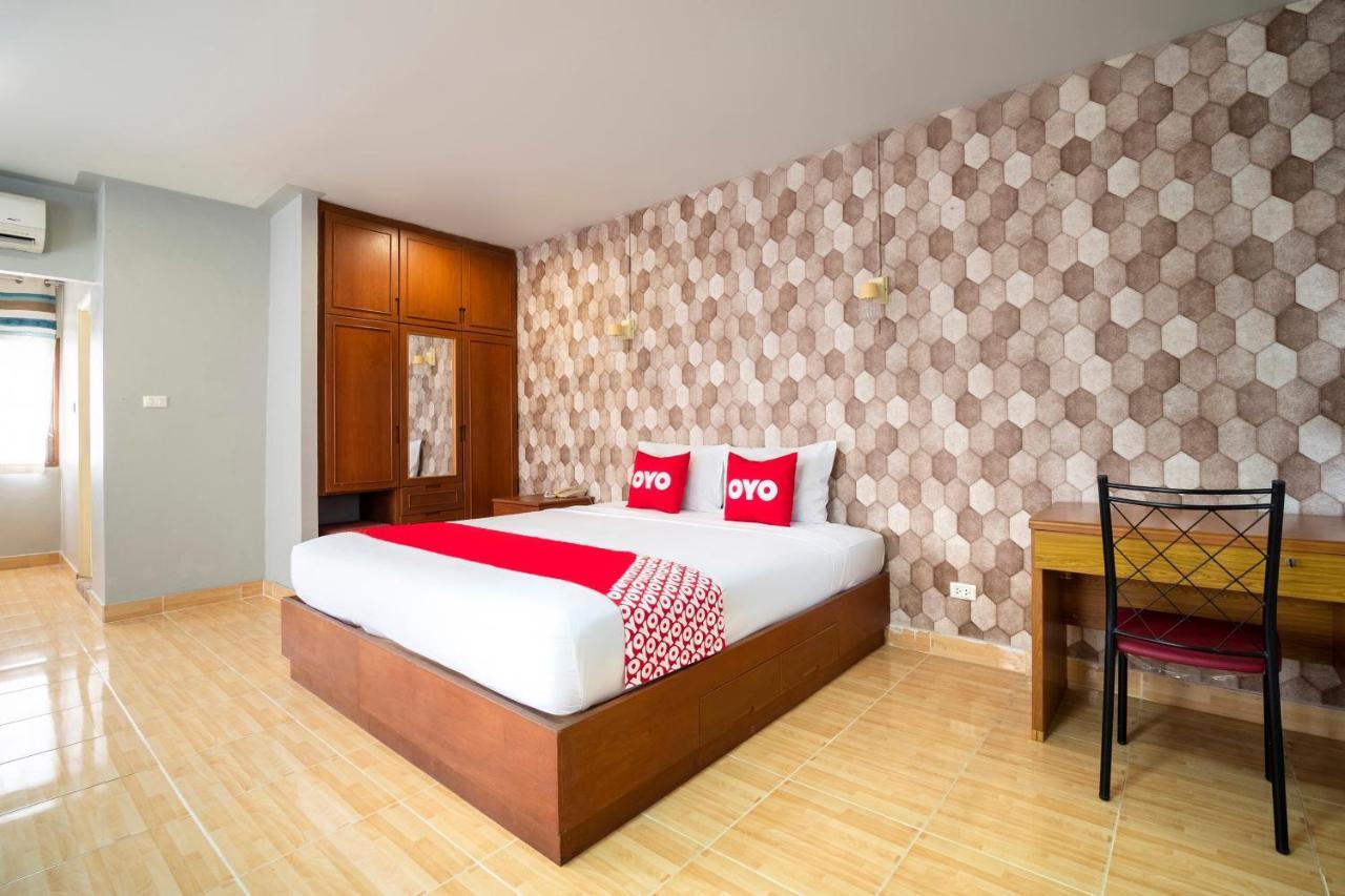 Oyo 663 Green Beach Room Патая Екстериор снимка