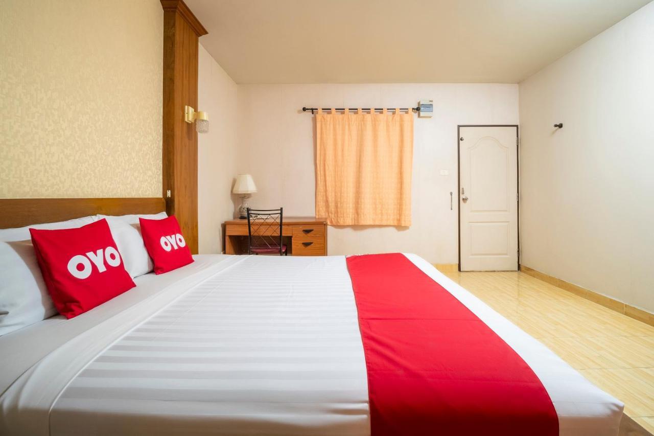 Oyo 663 Green Beach Room Патая Екстериор снимка