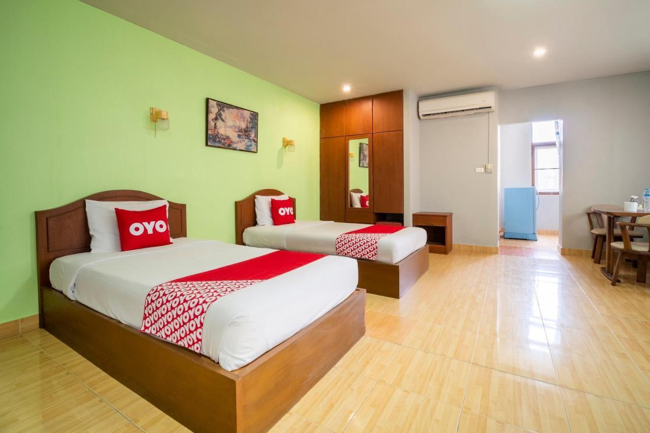 Oyo 663 Green Beach Room Патая Екстериор снимка