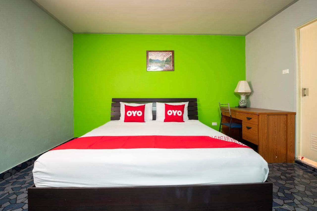 Oyo 663 Green Beach Room Патая Екстериор снимка